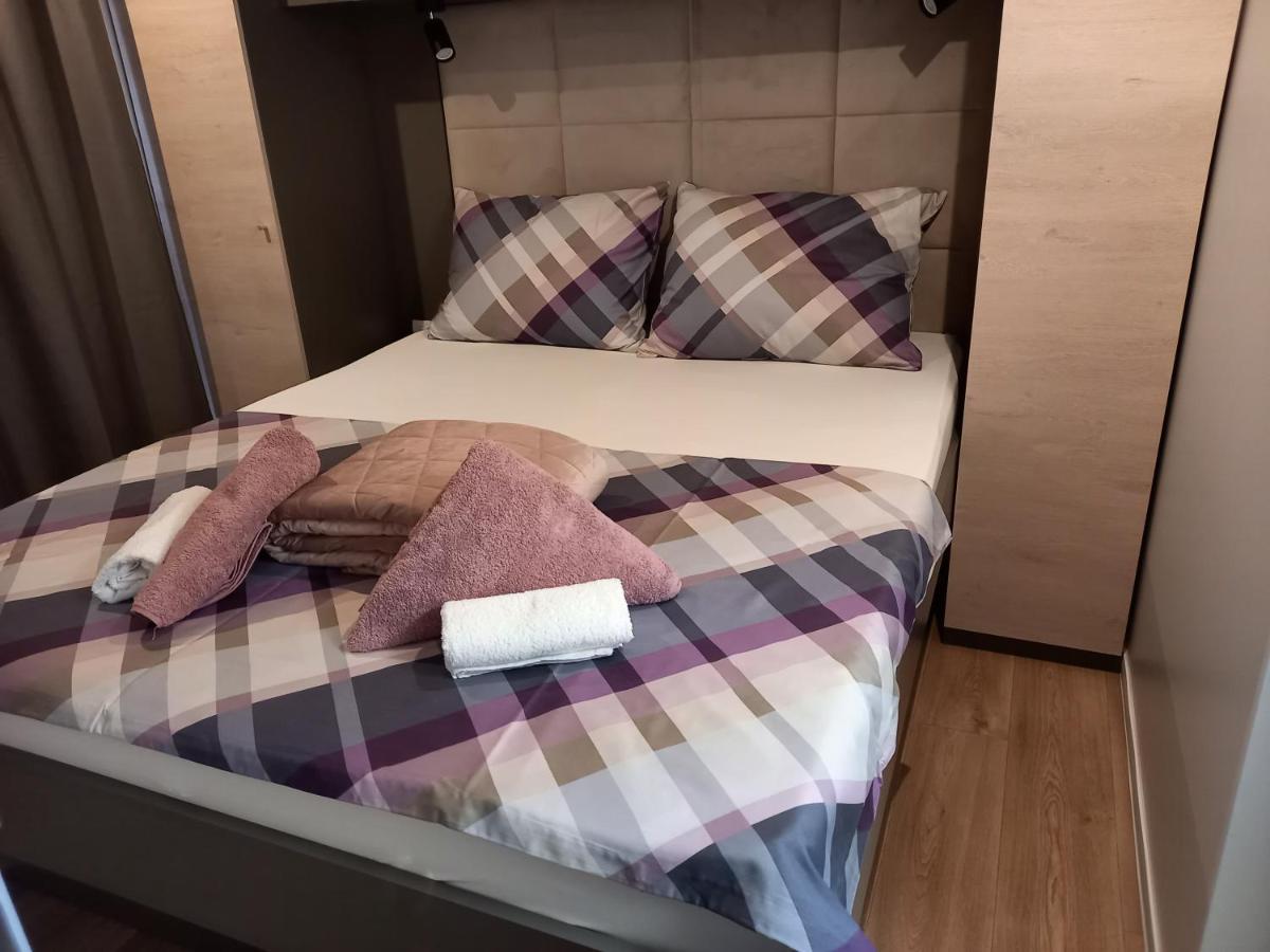 Mobile Home Agava Biograd Na Moru Luaran gambar